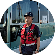 代表　海津 良勝